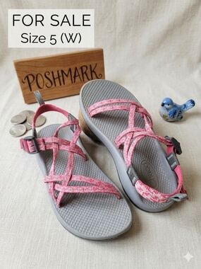 Chaco Z/Cloud X2 Sandals Pink White Strappy Size 5 Women's EUC